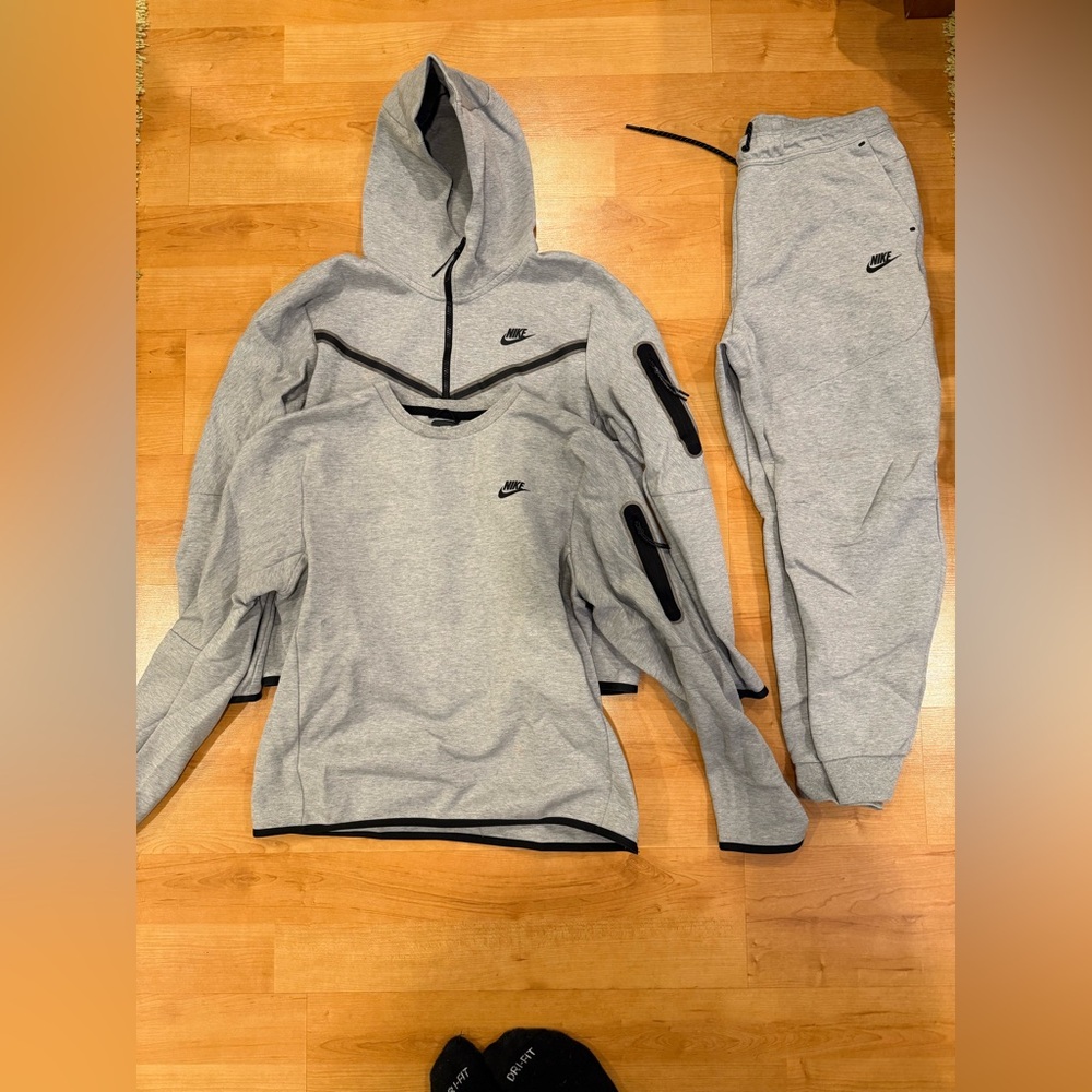 NIKE TECH FLEECE 3 PEICE SET